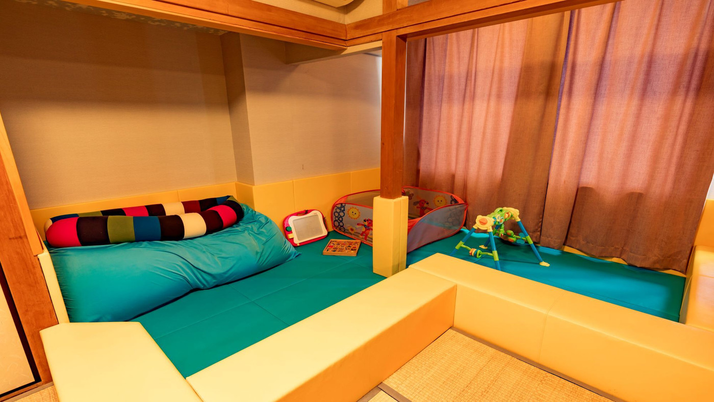 1年中利用できる天然温泉プールが嬉しい！館内施設で遊び放題3965363