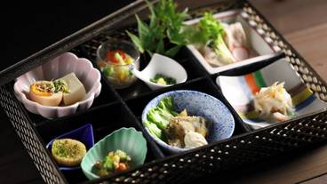 食事・飲み物 / 5