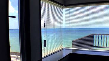 内部エントランス / 2