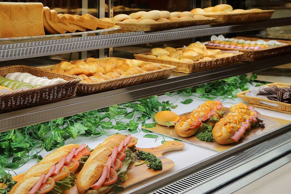 渓流リゾートの新感覚レストランでパーティのような朝食ビュッフェ4021480