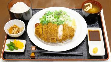 食事・飲み物 / 3