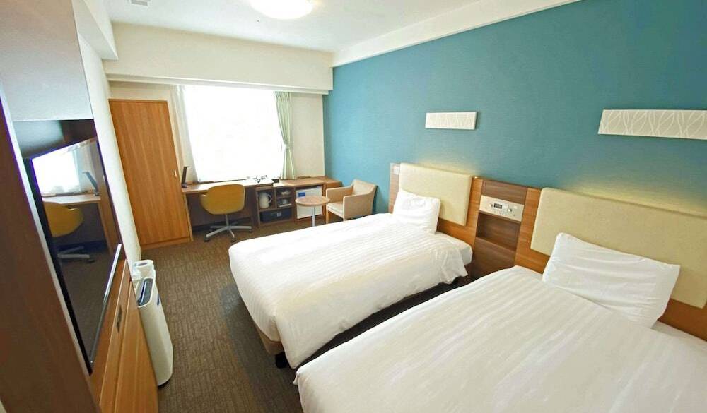 ツインスタンダード1 / 1