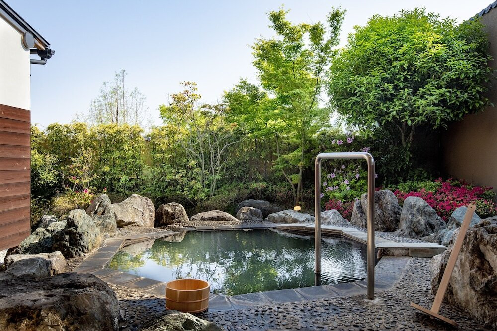 能舞台や茶室も!文化を楽しむ旅館4060844