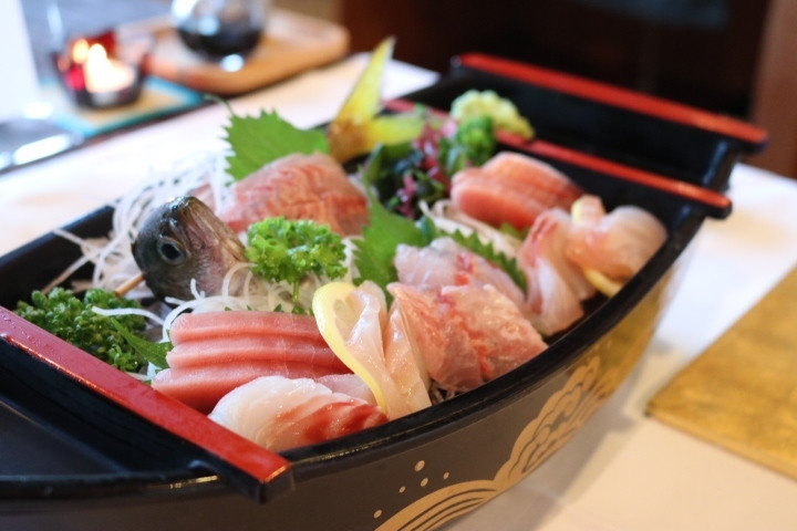 露天風呂や岩風呂で温泉につかり、個室で食事できる客室がおすすめ3392574