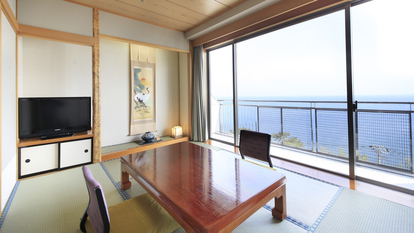 9. 駅チカ・お手頃価格で上質な温泉を堪能「KKRホテル熱海」4246878