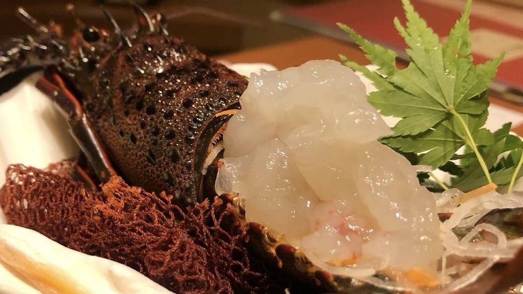 地産地消の懐石で
豪華な山海の幸を味わう / 1