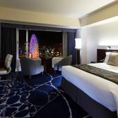 ヨコハマ グランド インターコンチネンタル ホテル（神奈川県 シティホテル）：シティビューとハーバービュー、2種あるプレミアムタイプ客室のシティービュールーム一例。広さはゆとりの38平米で、ツインルームとキングルームを用意。 / 2