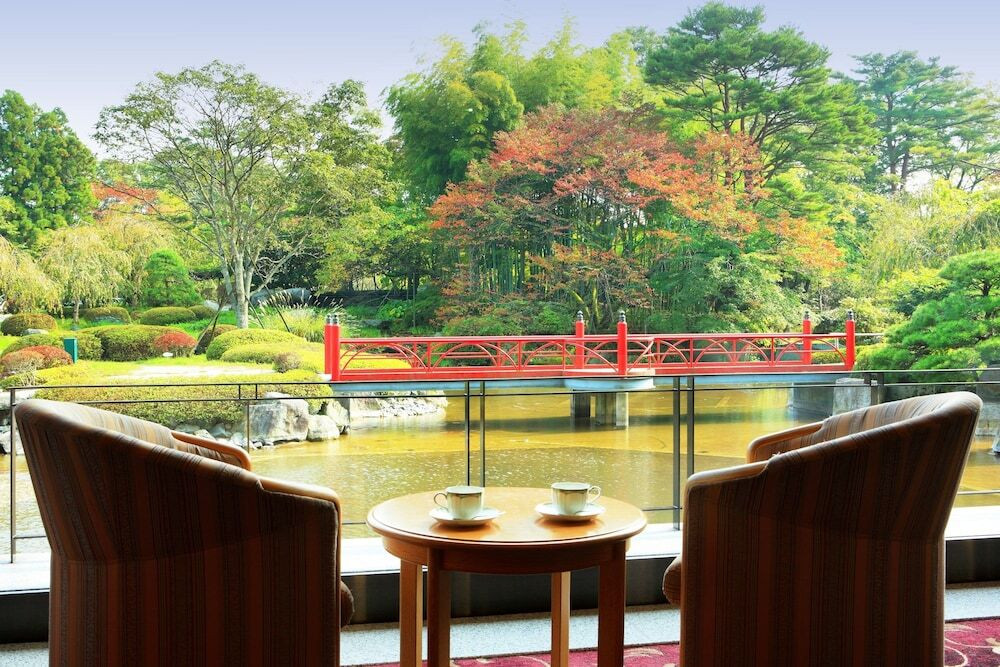 ロビーラウンジ