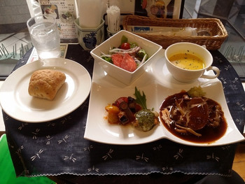 「福岡市博物館喫茶室」料理 651552 「ART NOUVEAU GLASS アール・ヌーヴォーのガラス展」期間限定メニューです｡
