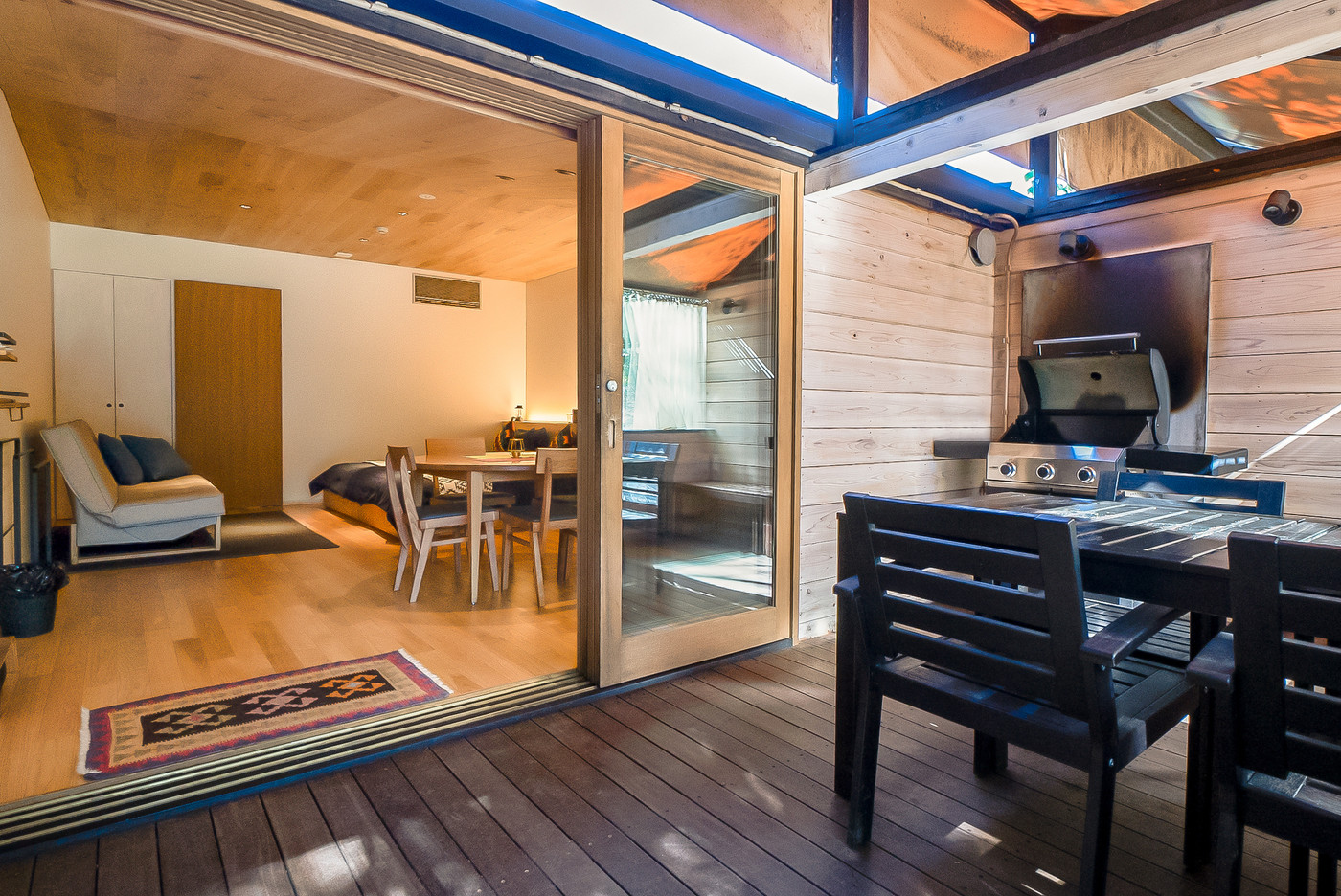 手ぶらでBBQ♪里山の川沿いにある“大人の秘密基地”4230177