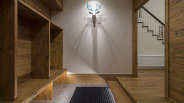 内部エントランス / 2