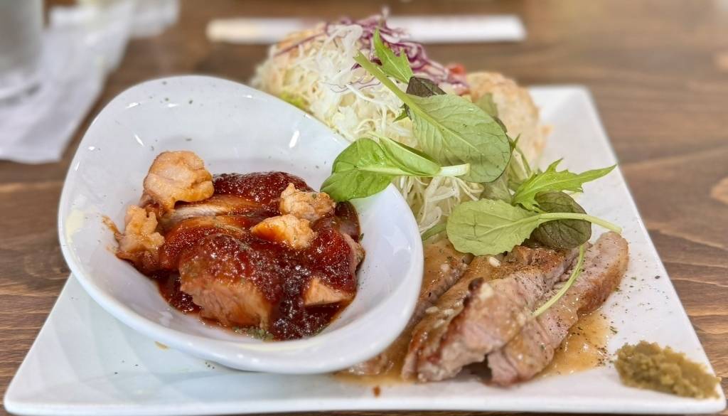 みよしや トンテキ定食 / 2