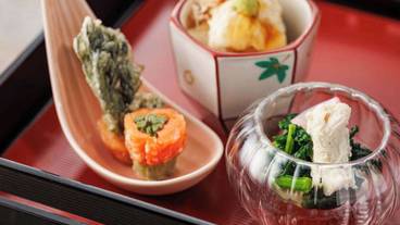 食事・飲み物 / 35