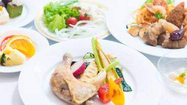 食事・飲み物 / 9