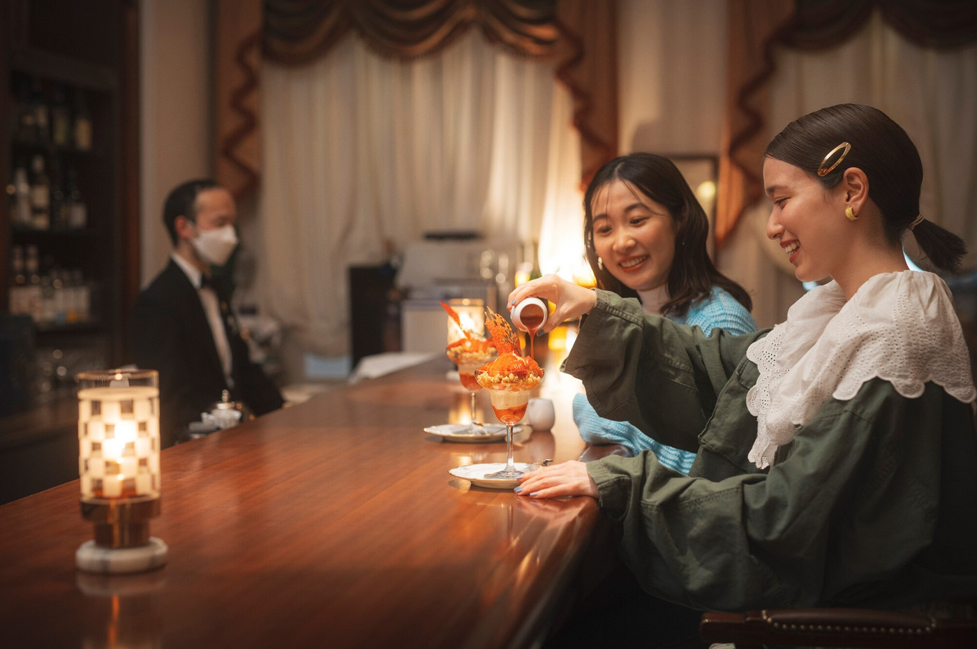 ホテルのバーで「大人の夜パフェ」を2606734