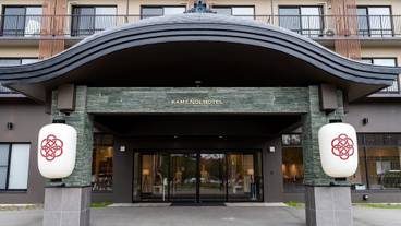 ホテルのエントランス / 3