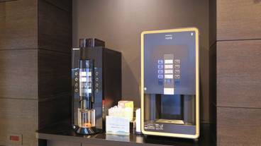 ロビーラウンジ / 6