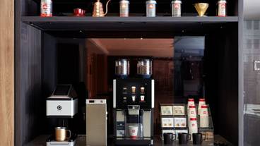 ロビーラウンジ / 18