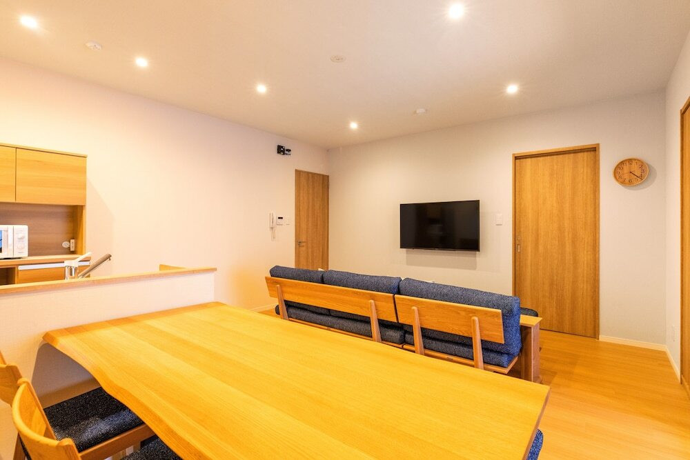 客室内のダイニングエリア