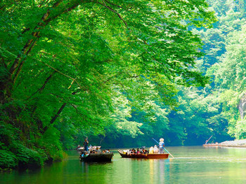 景勝地・げいび渓そば・オシャレカフェが運営するゲストハウス3960529