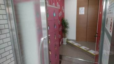 内部エントランス / 2