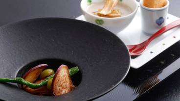 食事・飲み物 / 21