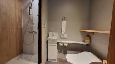 グランピング棟 バスルーム / 10