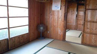 客室 / 1