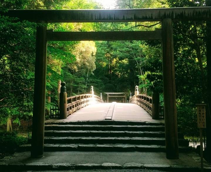神聖な空気を感じて
伊勢旅のスタート / 4