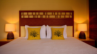 【温水プール付き】クラブプールヴィラ1ベッドルーム キング 禁煙