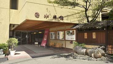 施設の入り口 / 9