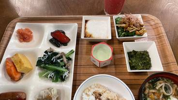 朝食バイキングの一例(5) / 9