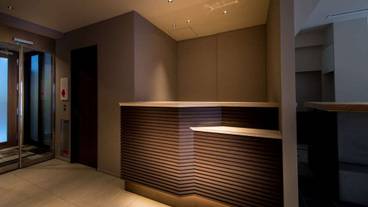 フロント / 2