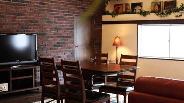 客室内のダイニングエリア / 26