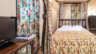 英国古民家風コテージ・ダブル（洋バス・客室露天風呂付）