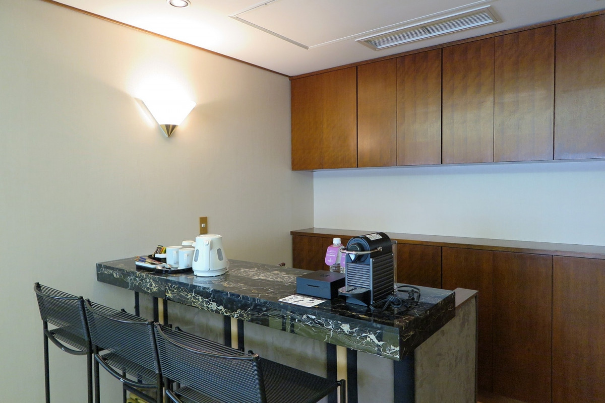 バーカウンター