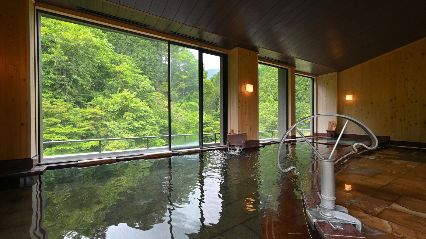 埼玉の山奥に佇む歴史ある温泉を堪能4229880