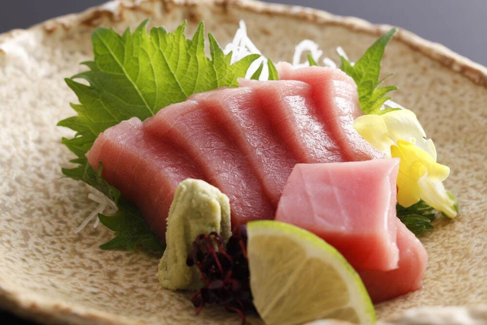 伊勢の鮪中トロ造り