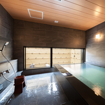 日々の疲れをデトックス！家族で入れる貸切温泉4257097