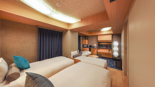 デラックスツインルーム 32㎡ ベッド2台+エキストラベッド2台 禁煙