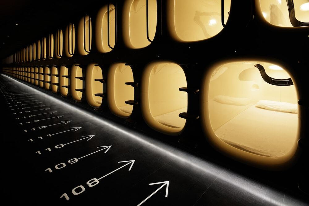 成田空港第2ビル直結！デイユースも対応のカプセルホテル3523837