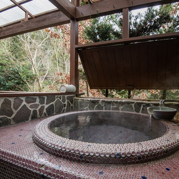 9.霧島の雄大な大自然にすっぽり溶け込む「旬の料理とお湯の宿 常盤荘」3568463