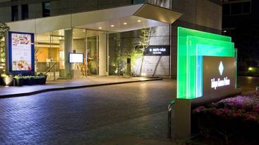 施設の入り口 / 18