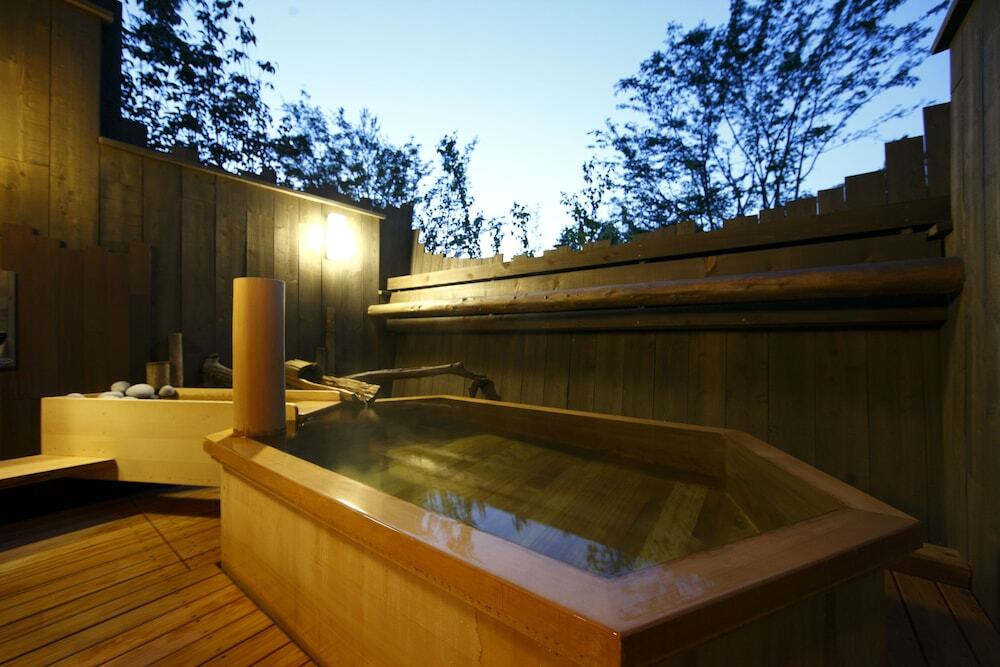 全室露天風呂付き！眼下に草津の町並みを眺める温泉宿3380557