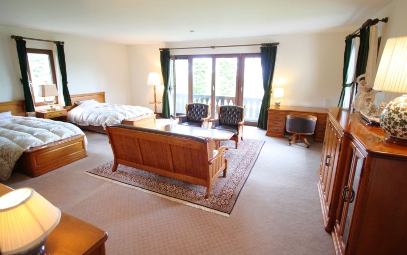 上品なフランス料理と贅沢な景色を味わうオーベルジュ3509798