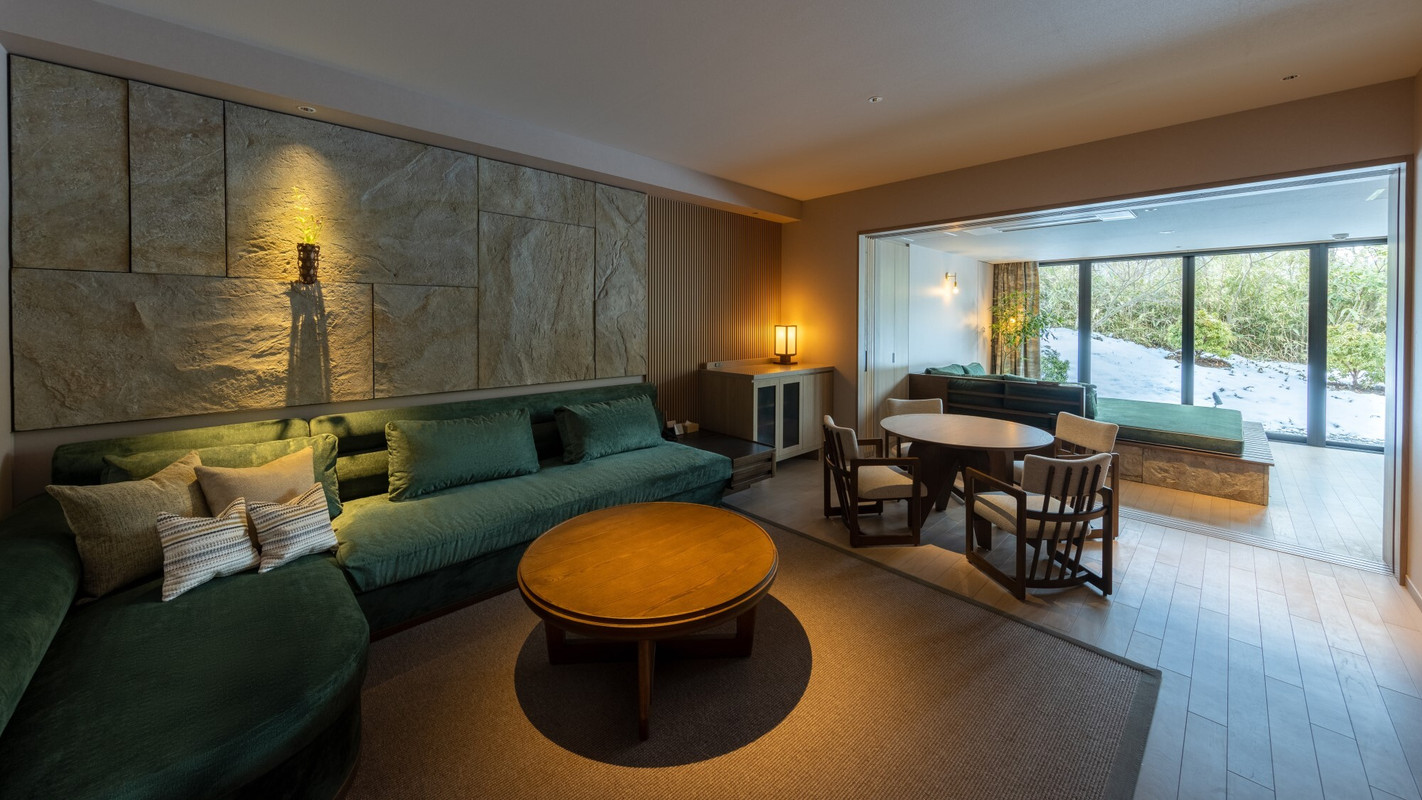 ラグジュアリーコーナースイート