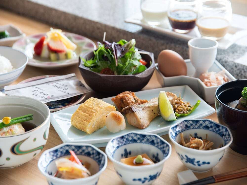 朝食