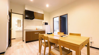 デラックス 4 人部屋 禁煙