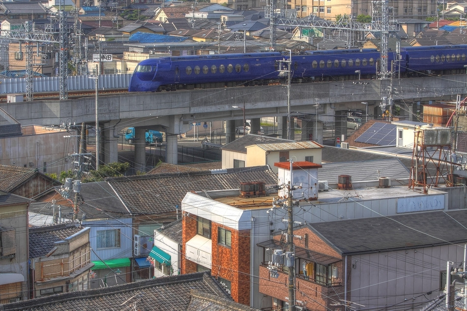 トレインビューの客室から、鉄道のロマンにひたろう3685057