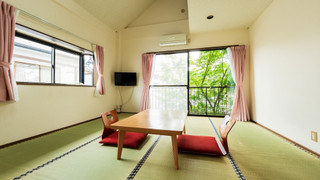 和室8畳 [2階] 階段有り/エレベーターなし(お荷物運びはセルフ)貸切風呂利用 [ききょう/りんどう] 禁煙